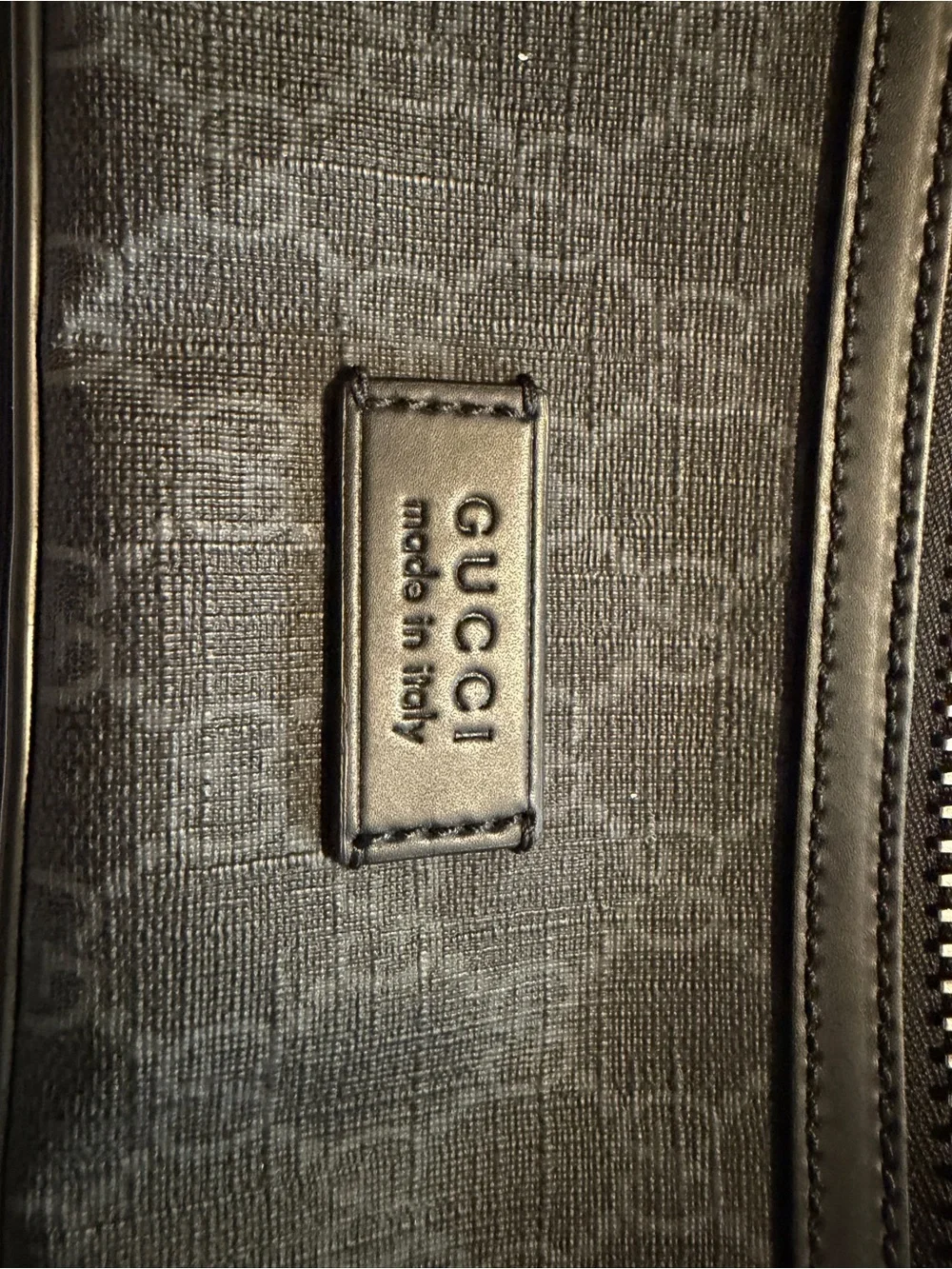Gucci GG Supreme Waist Pouch 474293 PVC Leather Black Compact Zip like new